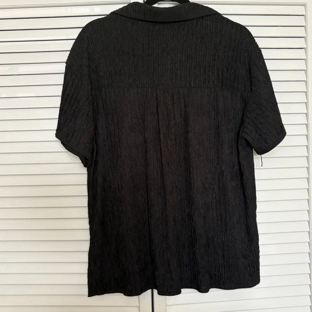 Black Textured Shirt and Shorts Set - Picture 6 of 6